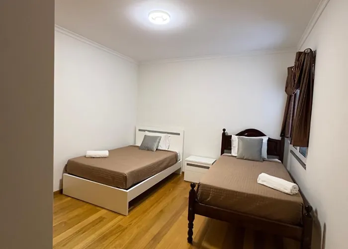 Island Heart- Family Retreat- Free Parking Garage شقة