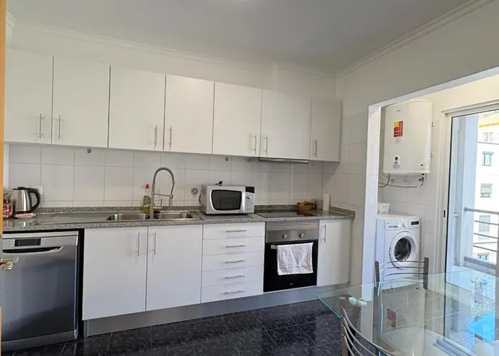 דירה Island Heart- Family Retreat- Free Parking Garage